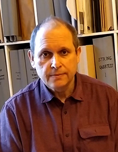 Portrait von Violinisten David Alberman.