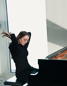 Antonia Fischer am Piano