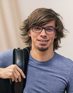 Nejc Grm studiert an der Hochschule Luzern – Musik im Master-Studiengang Instrumental-/Vokalpädagogik bei Anne-Maria Hölscher. 