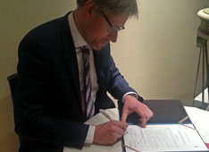 Unterzeichnung des Memorandums