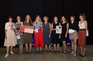 Gruppenbild aller Preisträgerinnen, Diplomfeier 2019, Hochschule Luzern – Design & Kunst