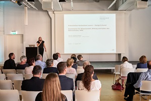 Besuch der WBK: Begrüssung durch Gabriela Christen und Präsentation zu Hochschule Luzern – Design & Kunst