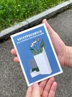 Eine Ausstellungstafel und verschiedene Illustrationen über Wildkräuter, insbesondere Spitzwegerich, Löwenzahn, Brennnessel und Bärlauch. Die Gestaltung kombiniert detailreiche Schwarz-Weiss-Skizzen und farbige Illustrationen, ergänzt durch erklärende Texte. Im Vordergrund ein Faltheft in der Hand, das mit klaren Grafiken den praktischen Gebrauch der Pflanzen darstellt.