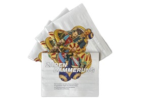 Collageartige Darstellungen zur Zarenherrschaft und russischen Geschichte mit Porträts, Kronen, Wappen, Palästen, Stammbäumen sowie Symbolen der Revolution und Sowjetunion wie Hammer und Sichel, Lenin und Stalin.