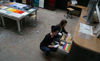 Hochschule Luzern – Design & Kunst Raum für Farbe Materialarchiv