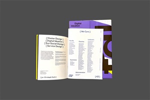 Geöffnetes Yearbook zeigt auf der linken Seite Studiengangsübersicht und rechts eine Liste mit Lehrpersonen, Coaches und Prüfenden – visuelle Orientierung im HSLU-Studienangebot.