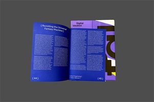Aufgeschlagenes Yearbook mit blauem Textlayout und Titel ‘Revisiting the Universal Fantasy Machine’ – ein studentischer Beitrag im Master Digital Ideation.
