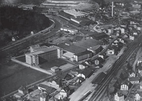 Produktionsgebäude der Monosuisse im Jahr 1952