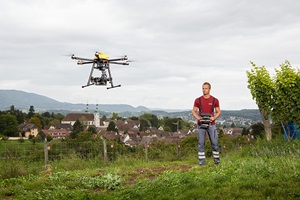 Digitales Scannen der Umwelt mit Drohnen: Eine Drohne scannt die Umwelt mittels 3D-Laser und übermittelt präzise digitale Vermessungsdaten direkt in die Cloud. Bildquelle: Jermann Ingenieure + Geometer AG