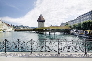 This classic beauty connects Lucern’s old and new town: the Kappelbrücke.