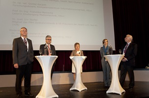 Podiumsdiskussion mit Dr. Günter Karjoth, Dr. Patrick Dümmler, Dr. Urs Stoffel und Prof. Dr. Franziska Meinecke unter der Leitung von Dr. Constanze Jecker.