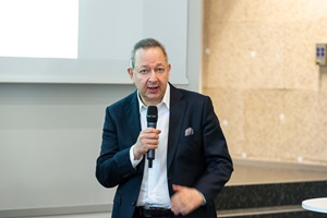 Begrüssung der Teilnehmender der Swiss Digital Finance Conference 2019 durch Prof. Dr. Georges Grivas