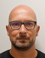Porträt von Adrian Kauz