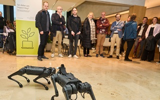 Roboter an der Abschlussfeier