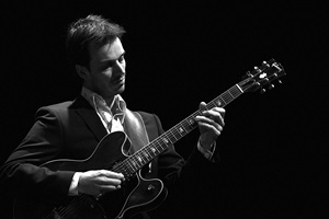 Jesse van Ruller, neuer E-Gitarren Dozent am Institut Jazz. (Foto Govert Driessen)