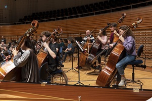 Studierende der Hochschulorchester Luzern und Basel im KKL Luzern während der Probe für das Sinfoniekonzert vom 7. November 2022.