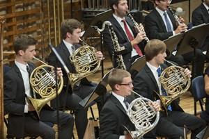 Sinfoniekonzert Oktober 2013. Die Blechbläser der Orchester der Hochschulen Luzern und Basel unter der Leitung von Heinz Holliger. 