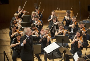 Sinfoniekonzert Oktober 2013. Die Orchester der Hochschulen Luzern und Basel unter der Leitung von Heinz Holliger. 
