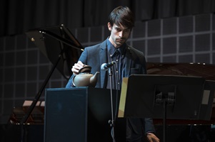 Pierre Delignies Calderón, Klavier