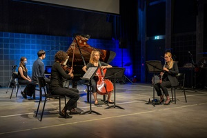 Musikfestival Szenenwechsel 2022: Aufführung «zeitlos» – ein Projekt des Studios für zeitgenössische Musik. Bild Ingo Höhn