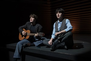 Mitwirkende der Musik & Bewegung-Performance «Musik bewegt Musik no. 5» im Konzertsaal Salquin im Rahmen des Musikfestivals Szenenwechsel. Bild HSLU/Priska Ketterer