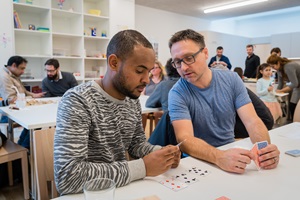 «Spielen verbindet» die Bevölkerung von Nottwil mit Geflüchteten, die im Gemeinde ein zweites Zuhause gefunden haben. 