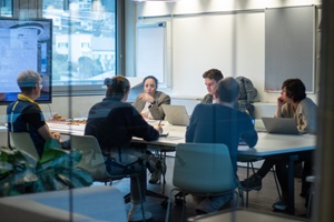 Forschende diskutieren Projekt-Ideen im Verkehrshaus der Schweiz