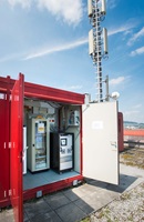 Notstromanlage mit Brennstoffzelle für Mobilfunk  installiert auf dem Dach der Hochschule Luzern –Technik & Architektur in Horw.
