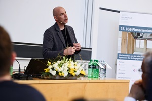 Axel Simon, Hochparterre AG