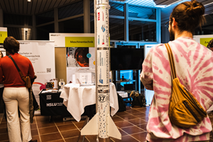 Bachelor Info-Event: Markstände in der Mensa an der HSLU Technik & Architektur