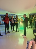 Manfred Huber mit der Delegation des Engineers' Day im iHomeLab