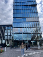 Andrea Cugini in front of a HSLU building