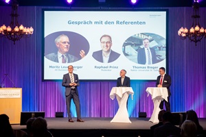 Raphael Prinz, Moderator, Moritz Leuenberger, Alt-Bundesrat, Thomas Bieger, Rektor der Universität St. Gallen