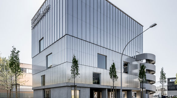 Orchesterhaus aussen (Foto: Annett Landsmann)