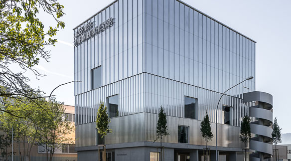 Orchesterhaus aussen (Foto: Annett Landsmann)