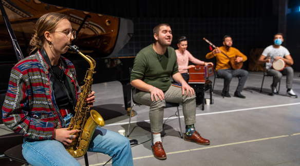 Probe zu «Sounds beyond borders» – eine Soundcollage zum Thema Migration und Exil. (Bild: Ingo Höhn)