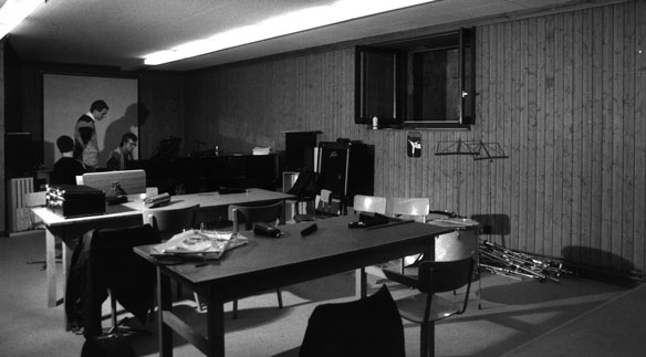 Blick in ein Schulzimmer der früheren Jazz Schule Luzern. 