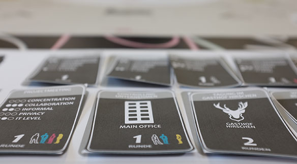 Auch flexibles Arbeiten will gelernt sein. Das Spiel «Work a Round» der Hochschule Luzern trainiert Mitarbeitende. (Bild: CCTP)