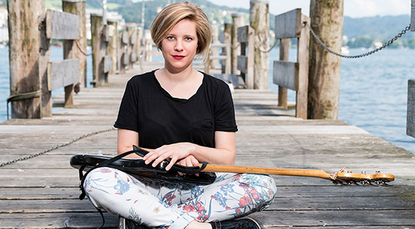 Martina Berther, E-Gitarristin