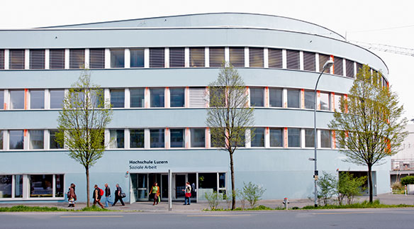 2000 zieht die Hochschule Luzern – Soziale Arbeit an die Werftestrasse 1 in Luzern