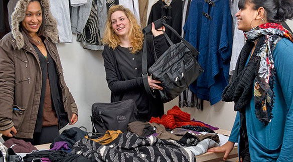 2012 «Walk-In-Closet» Kleidertauschbörsen