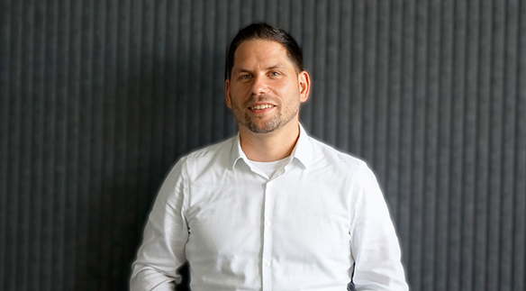 Portrait Hansjoerg Hinden, Dozent des CAS Content Strategy and Marketing