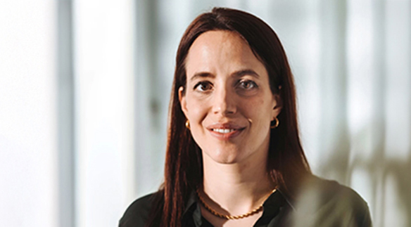 Portrait von Manuela Bruderer, Dozentin des CAS User Experience