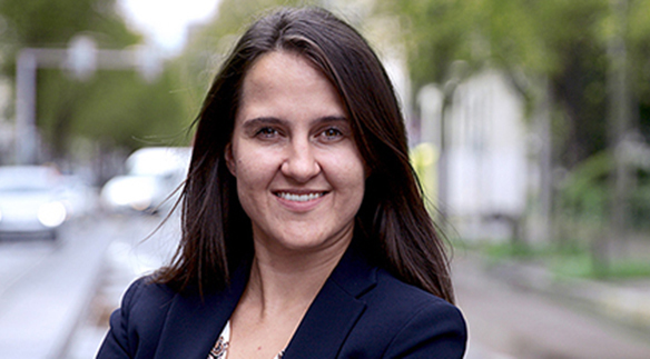 Portrait von Vanessa Monstein, Dozentin des CAS User Experience