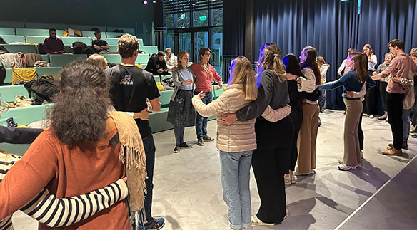 Students taking part in a group exercise – Creativity Block Week HSLU