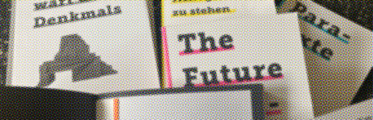 Verschiedene Bücher der Publikationsreihe 745 liegen auf einem Stapel