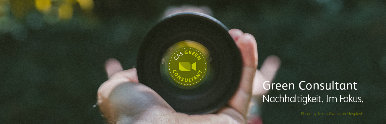 Blick in eine Kameralinse