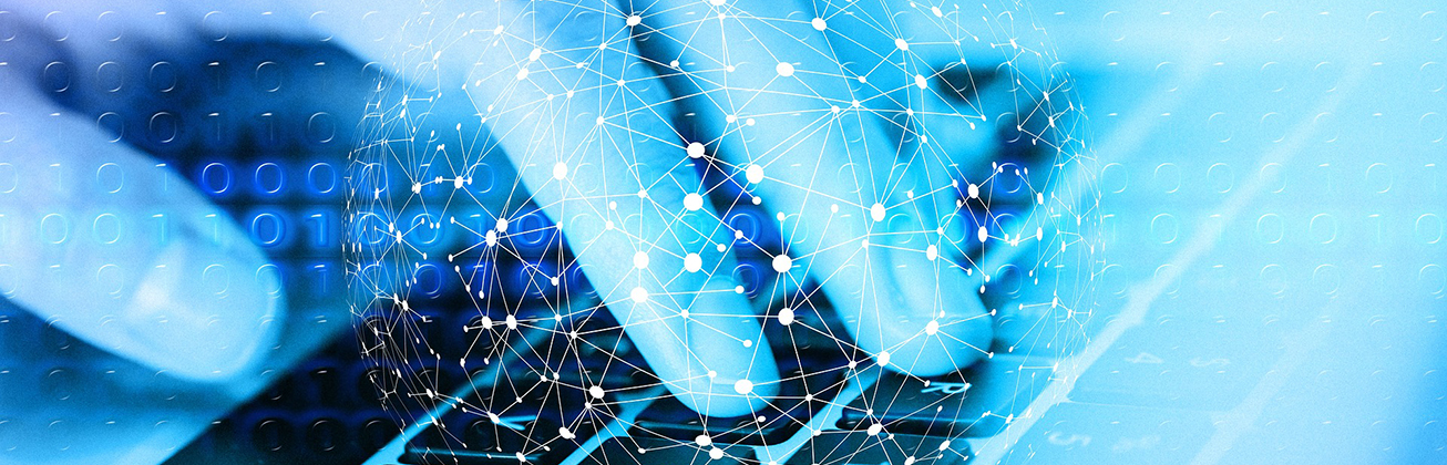 Digitale Hand auf Tastatur