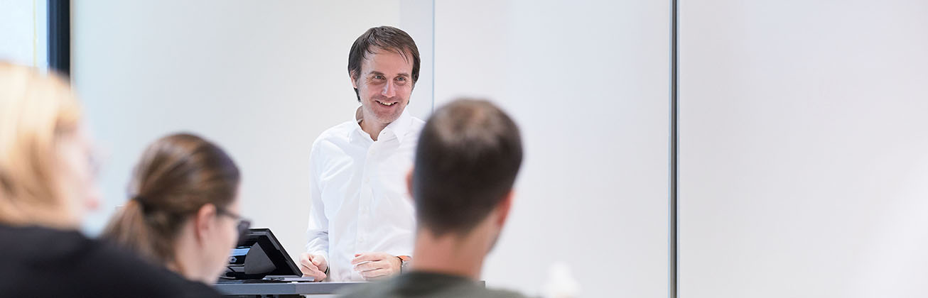 Wissenschaftliches Arbeiten am Department Informatik