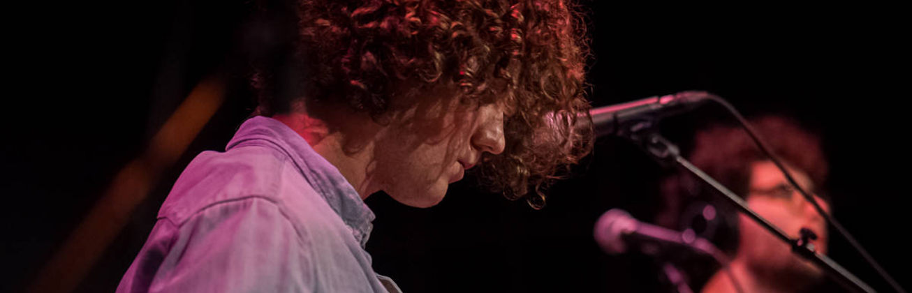 Gitarrist im Scheinwerferlicht